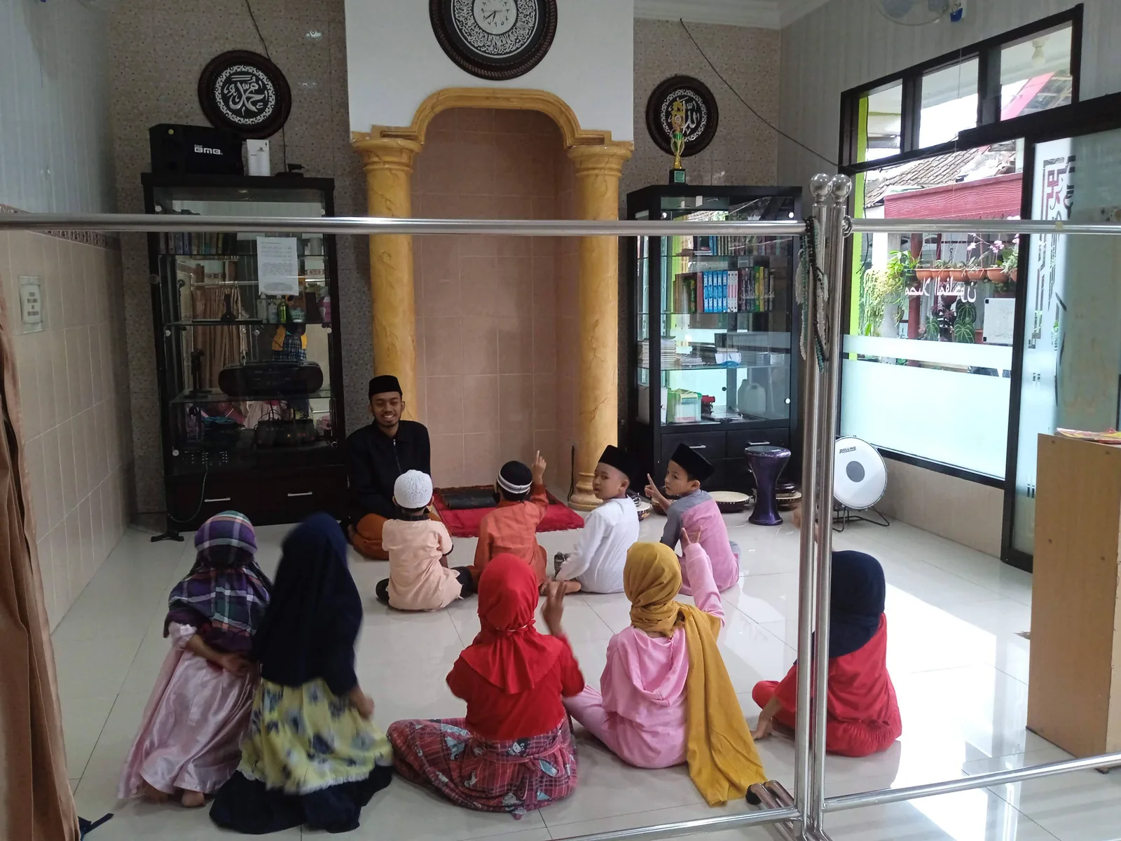 Aktivitas Tutor Bersama Siswa